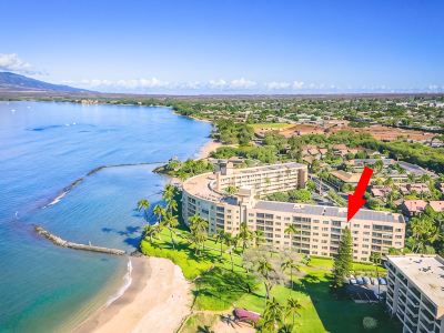 Stunning Maui Oceanfront Oasis: 2Bd/2BTH Penthouse w/AC Menehune Shores #625