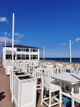 3Br Beach House~ 5 Minute Stroll to Beach & Private Outdoor Entertainment Area - Wifi