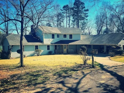 Breathtaking Waterfront Retreat, Private Docks, 12 Guests, King Bed. - 4-Star
