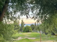 Lakeview Cabin Condo with Balcony Hot Tub - Homestays