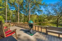 Woodland Cottage on Hidden Pond - 4-Star