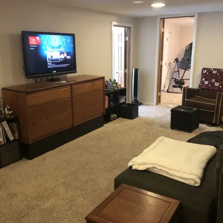 Beautiful private 2 bedrooms/1 bathroom near campus