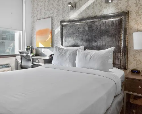 Times Square West Hotel, BW Signature Collection Các khách sạn gần Công viên Kahuna Laguna