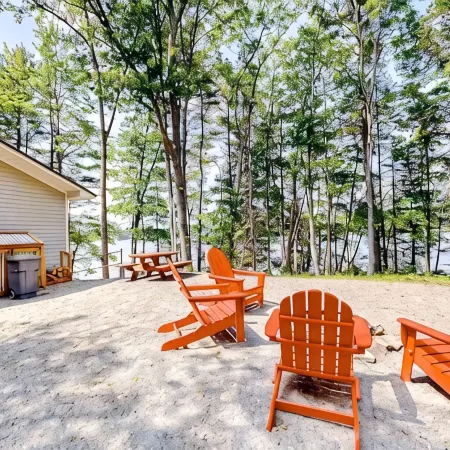 Quiet Leonard Lake Retreat,  Beautiful Waterfront Home