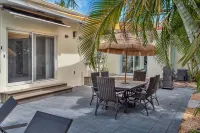 Tropical Paradise in Hollywood FL - Villas