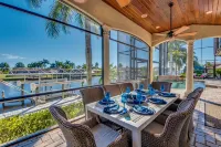 Gulf Access Canal - Heated Pool & 2 Spas - Theatre  - Rooftop Overlook Firepit - Luxury