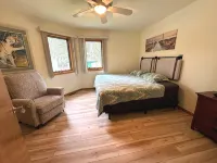 New Waterfront Listing- Castle Rock Lake, Hot Tub, Sand Beach, Central Wisconsin - Boutique