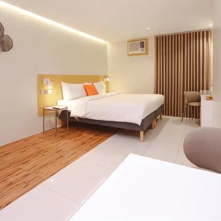 Vibrant Hotel