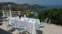 Villa with superb sea view , 6 people,  close to CANNES and SAINT TROPEZ - 私人泳池