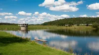 New! Comfortable apartment with lake view - 3-Star
