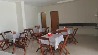 Sobradinho Hotel - parkir