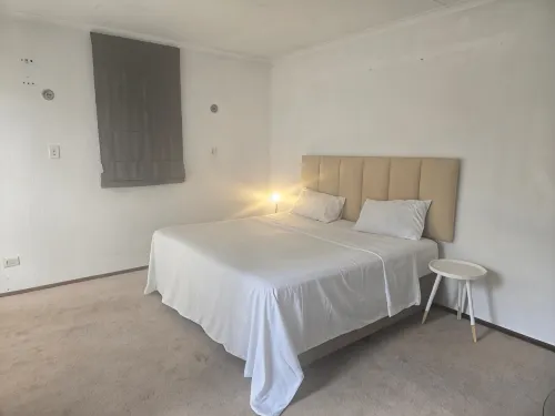 Aquasaints Guest Lodge - مسبح على السطح