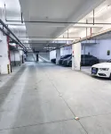 Pareisi Max Hotel - parking