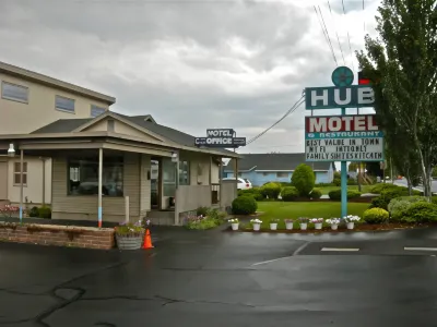 Hub Motel Отели в г. Редмонд