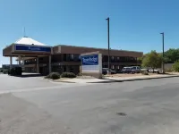 Travelodge by Wyndham Albuquerque West
