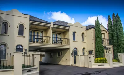 Banyan Place Hotels in Warrnambool
