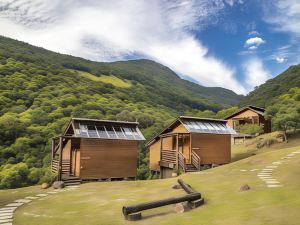 卡寇耶拉波爾吉斯小屋和公園飯店