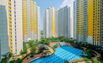 Modern 2Br Apartment for 4 Pax at Springlake Summarecon