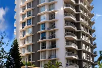 Moorings on Cavill Surfers Paradise