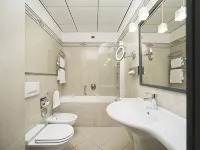 c-hotels Atlantic Hotel dekat Stasiun Kereta Bawah Tanah Gioia