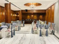 Hotel City Heart Premium Hôtels à proximité de : Complexe du Capitole de Chandigarh