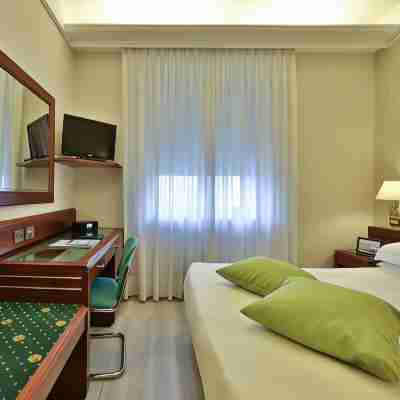 Hotel Astoria Sure Hotel Collection by Best Western Rooms