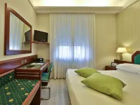 Hotel Astoria Sure Hotel Collection by Best Western Hotels near Allianz Tower