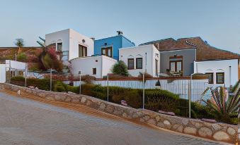 Stefanakis Villas - Car Included - Housity