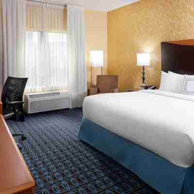 Fairfield Inn & Suites Cumberland Rooms