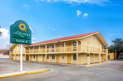 Super 8 by Wyndham Eagle Pass Hotels in Eagle Pass