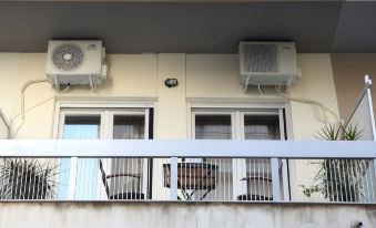 Best House, Athens Central Flat, Ithakis STR