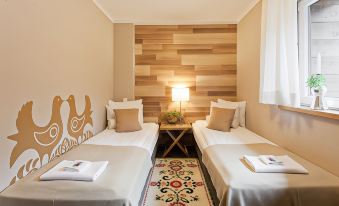 Karolinka Guest House - Housity