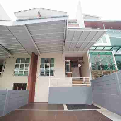 Shamrock Beach Villa Penang No19 Sleeps 22 Hotel Exterior