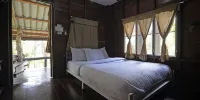 Phuzai Kaew Resort - Bungalow Two People