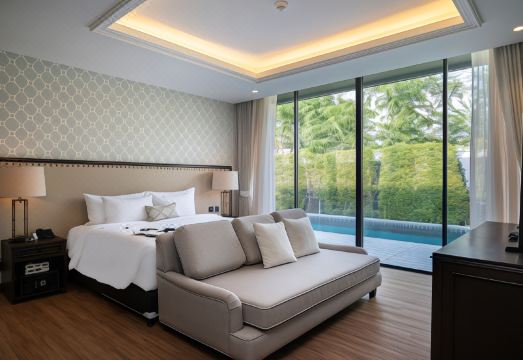 1. 호텔 라바리스 ..