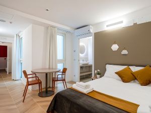Domo Premium Apartments - Trieste Mazzini