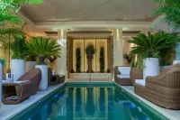 Hostellerie la Farandole - Swimmingpools