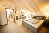 Stadthotel Donauwörth Các khách sạn gần Rathaus