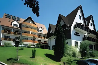 Landidyll Hotel Zum Alten Schloss Hotels near Pegnitz