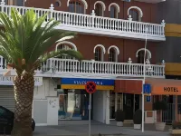 Hotel la Curva Hôtels à : Peligros