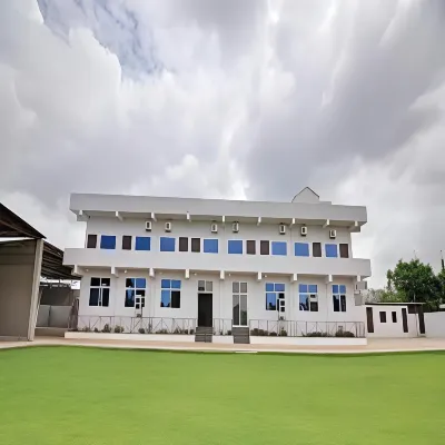 Siya Hotel and Marriage Garden Hotels in Singhanwas