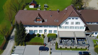 Hotel & Gasthaus Die Perle Hotels in Root