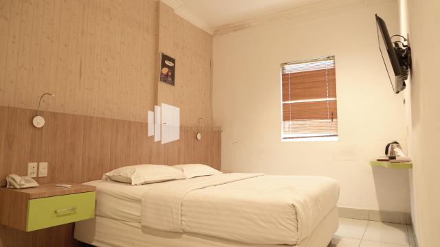 Wisma Sederhana Medan Mitra RedDoorz Hotels in Medan