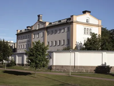 Home Hotel Bilan Hotels near Lasse Jönsson ServiceCenter AB