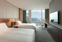 LOTTE City Hotel Jeju Hotel dekat 이호테우해변