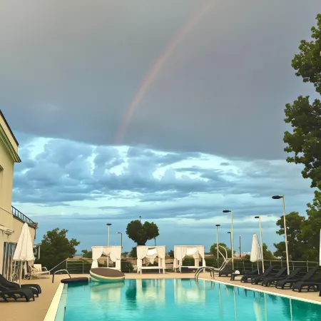 Hotel Queen Vera