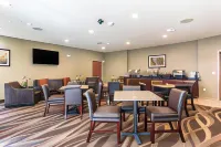 Cobblestone Hotel & Suites - Torrington