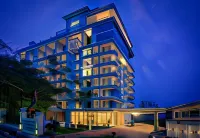 Art Deco Luxury Hotel & Residence