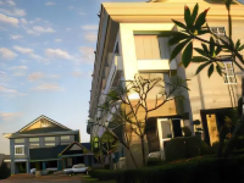 Tangerine Ville Hotel