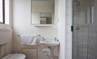 H & D Apartments